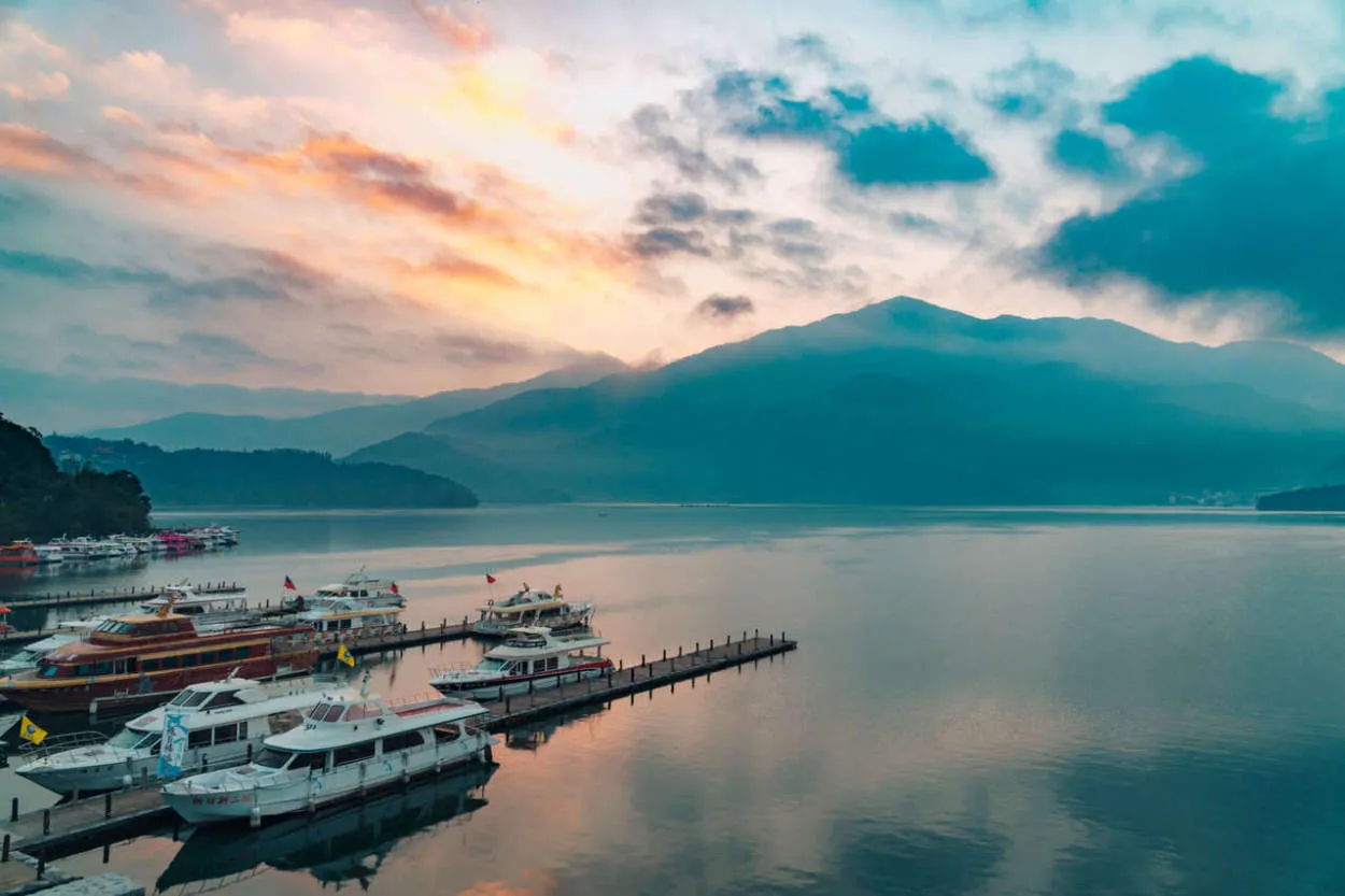 Keindahan Alam Danau Sun Moon, Taiwan